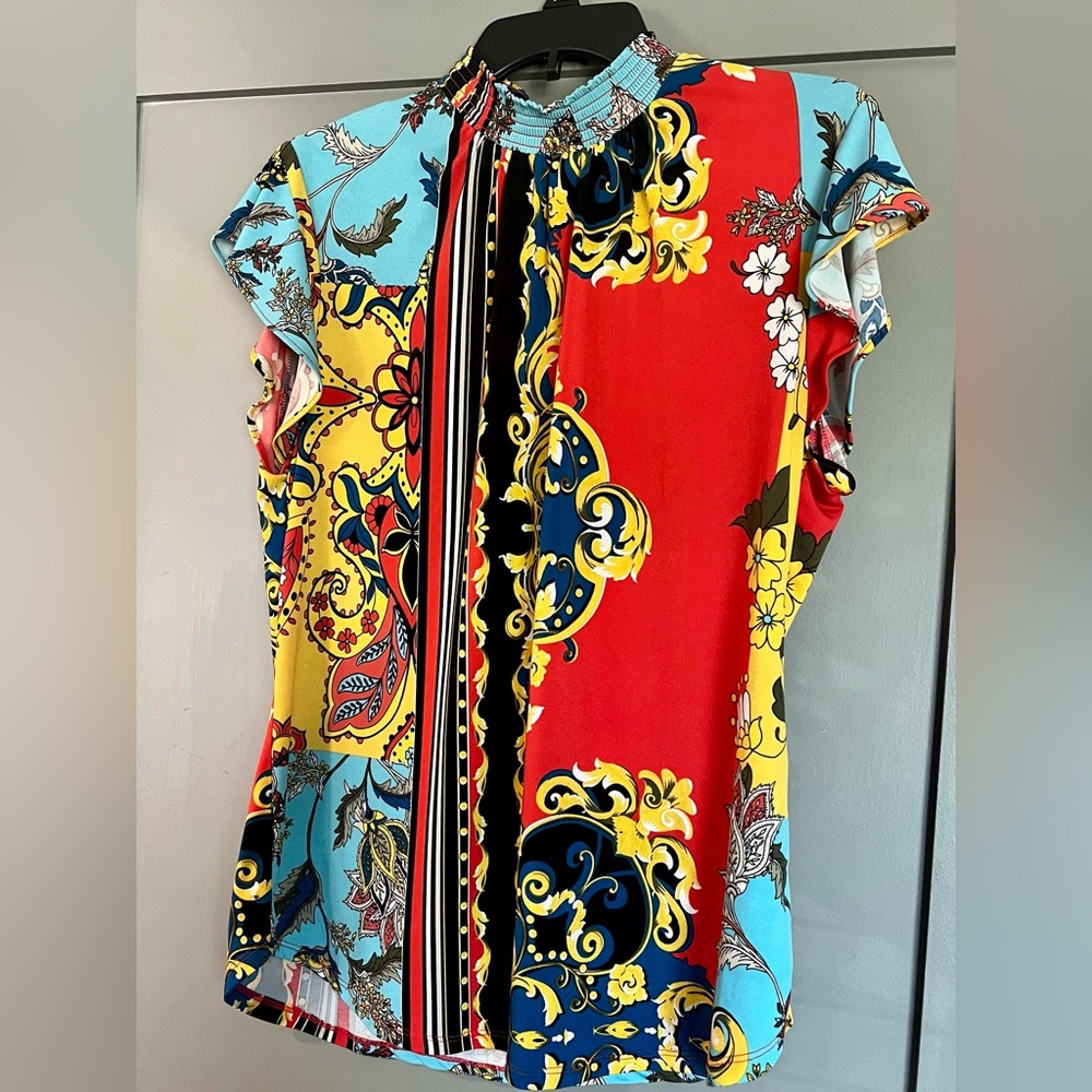 New York & Company Colorful print top SZ L